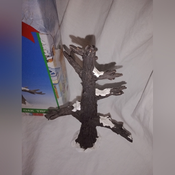 Vintage Dickensville Christmas Village Collectibles Noma Poly Oak Tree - Picture 3 of 7